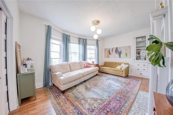 $3,300 | 911 Nevin Avenue, Sewickley, PA 15143