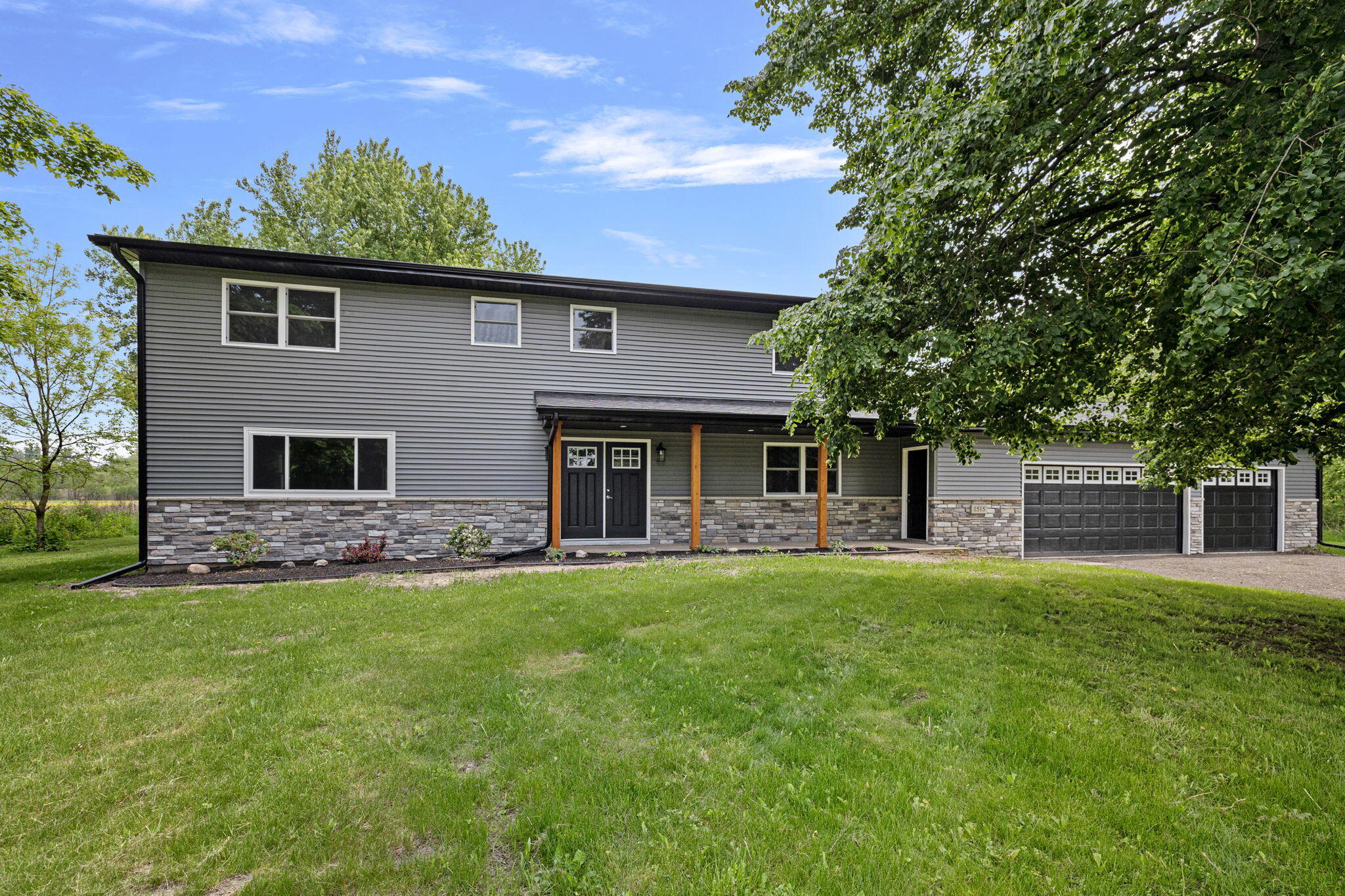 1515 North County Line Rd  