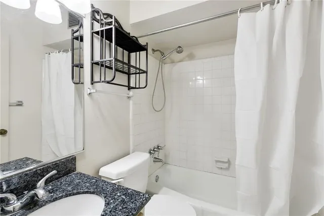 $1,375 | 7530 St Charles Avenue, Unit B, New Orleans, LA 70118