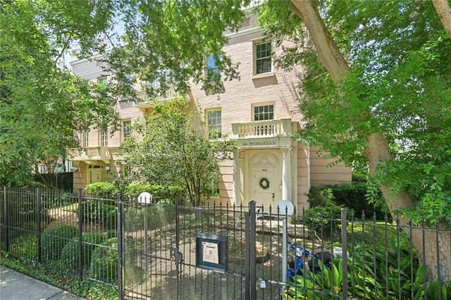 $1,375 | 7530 St Charles Avenue, Unit B, New Orleans, LA 70118