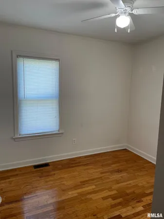 $116,500 | 805 West Washington Street, Pittsfield, IL 62363