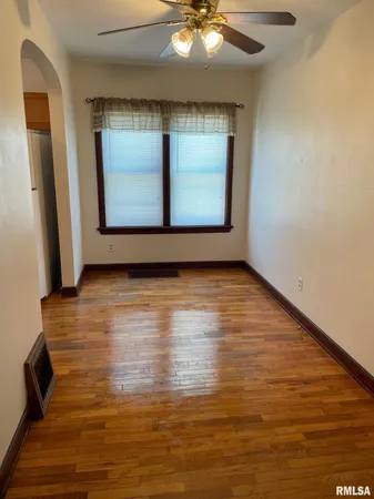 $116,500 | 805 West Washington Street, Pittsfield, IL 62363