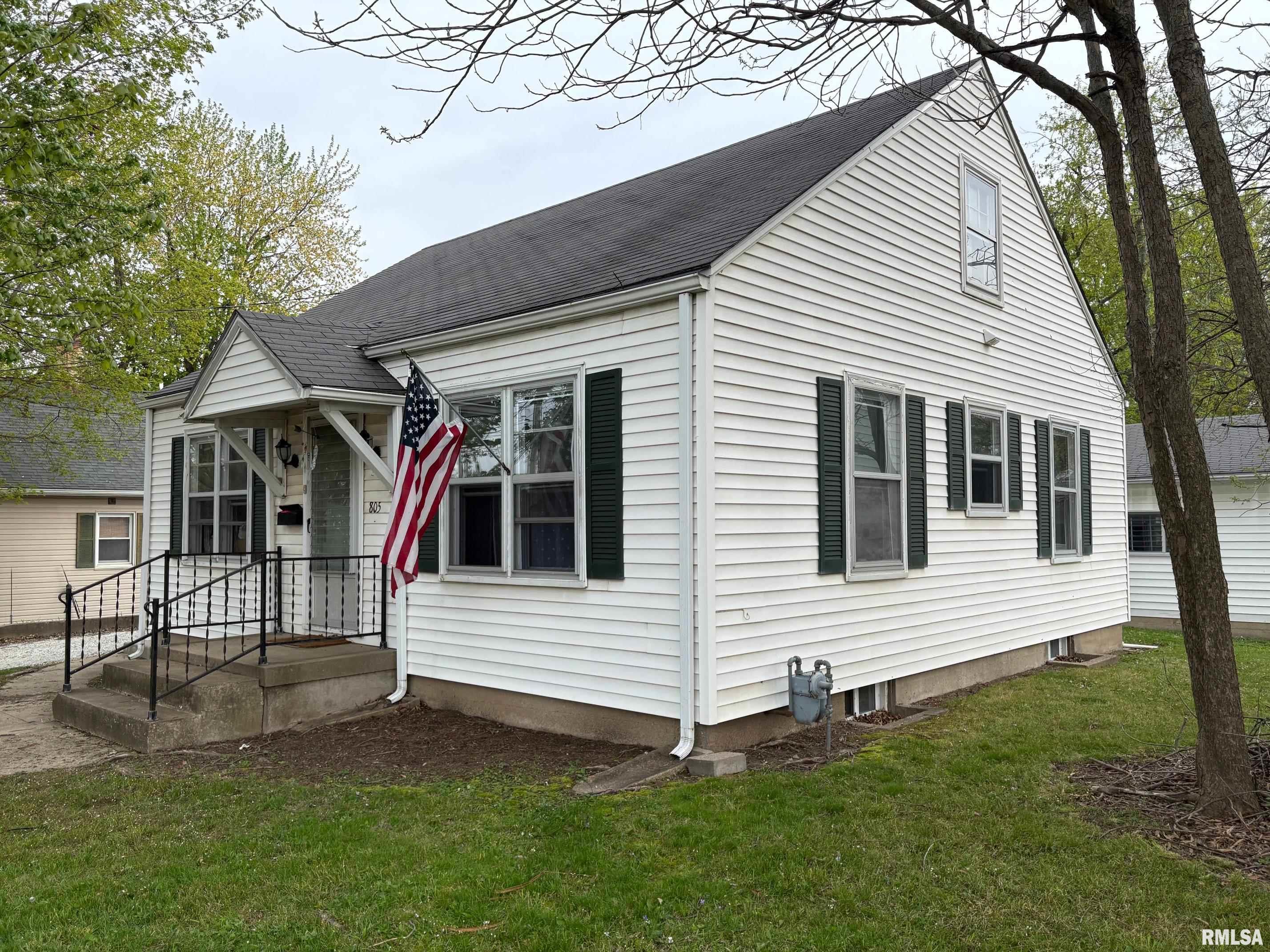 805 West Washington Street Pittsfield, IL 62363 - Photo 2 of 21