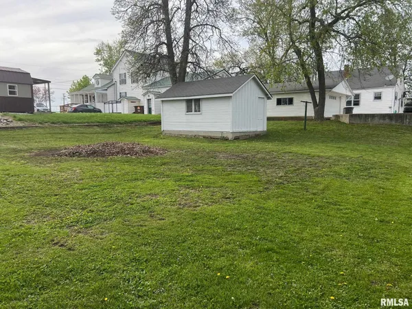 $116,500 | 805 West Washington Street, Pittsfield, IL 62363