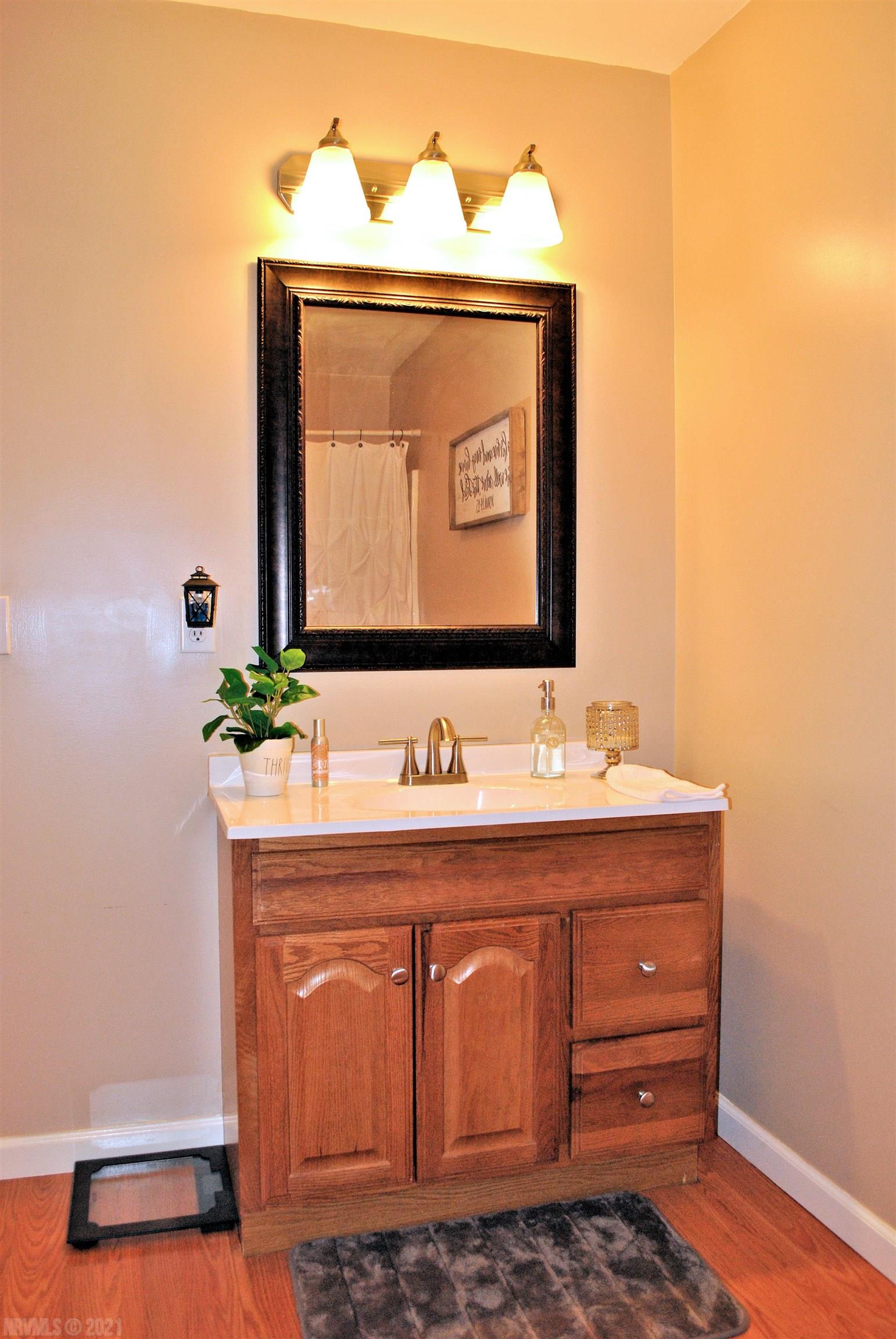870 Walton Road Christiansburg, VA 24073 - Photo 8 of 41 Gallery Image 8