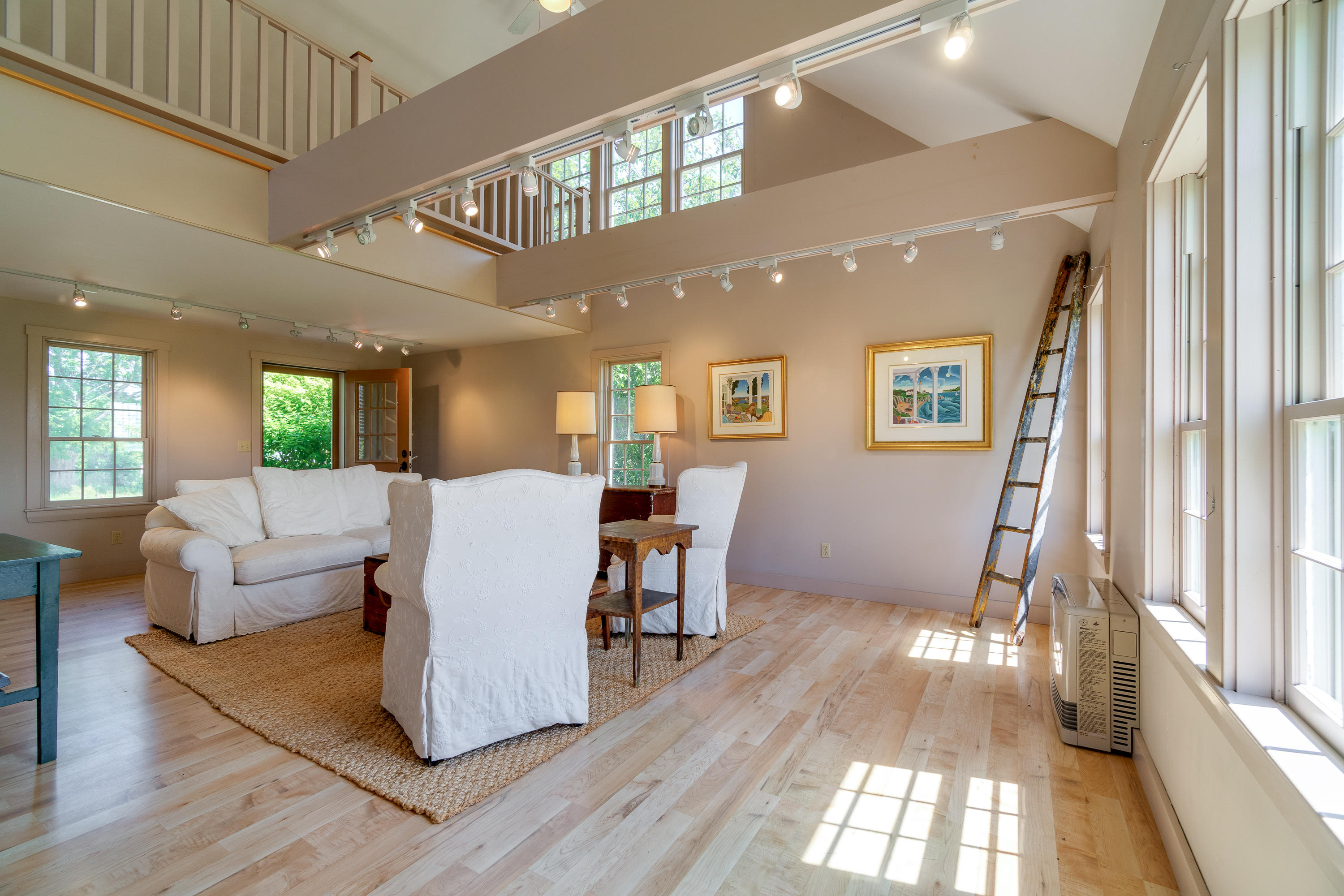 1439 Highway 32 Bristol, ME 04564 - Photo 14 of 54 Family room