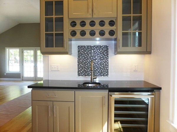 41 Mountain Road Waltham, MA 02451 - Photo 8 of 28
