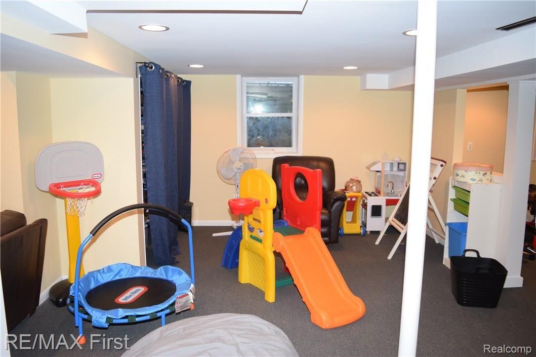 422 Barclay Road Grosse Pointe, MI 48236 - Photo 35 of 43 DSC_1124.JPG