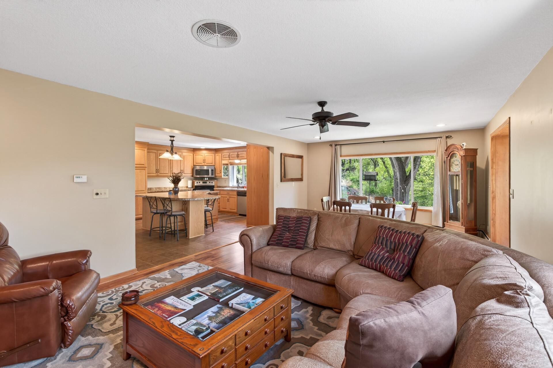 9551 Riverview Road Eden Prairie, MN 55347 - Photo 3 of 25 Gallery Image 3