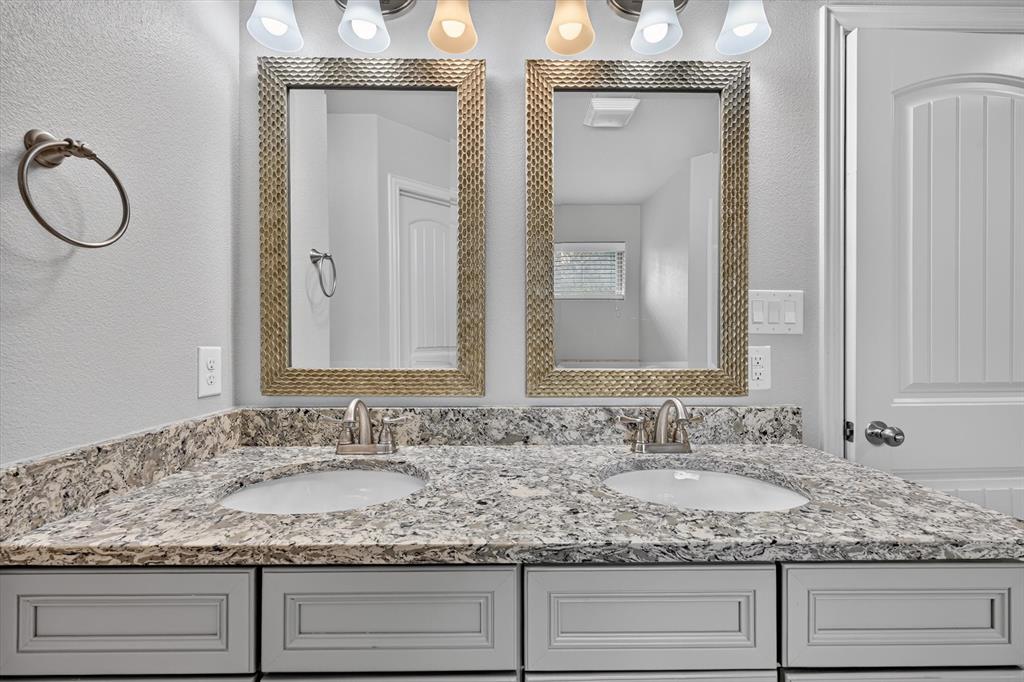 3016 Loy Lake Road Denison, TX 75020 - Photo 19 of 25 Bathroom