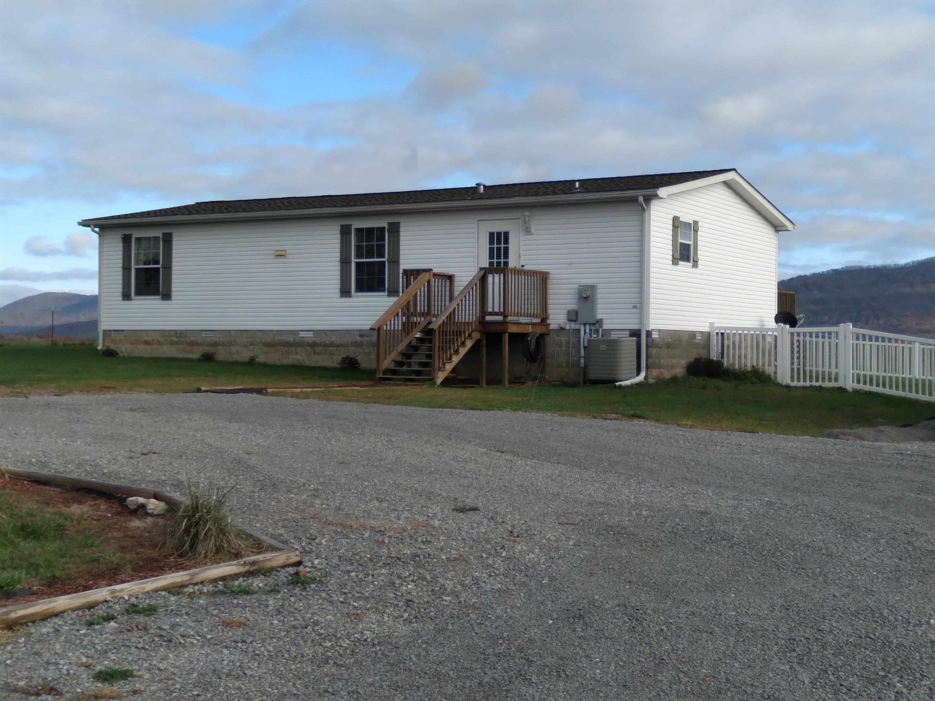 778 Russell Ridge Road Crossville, TN 38555 - Photo 29 of 40 Rear View