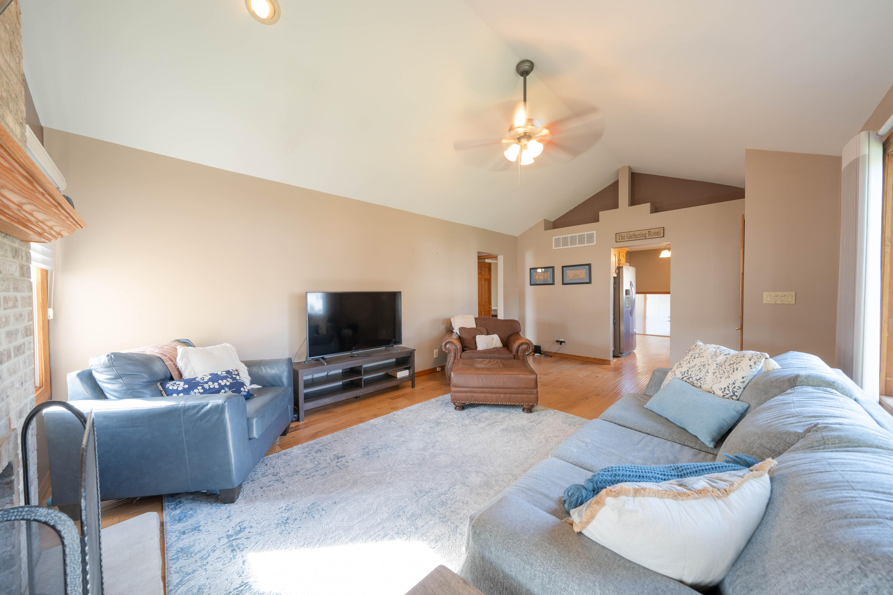 3550 Wirth Road Highland, IN 46322 - Photo 4 of 15 a living room with furniture and a flat screen tv