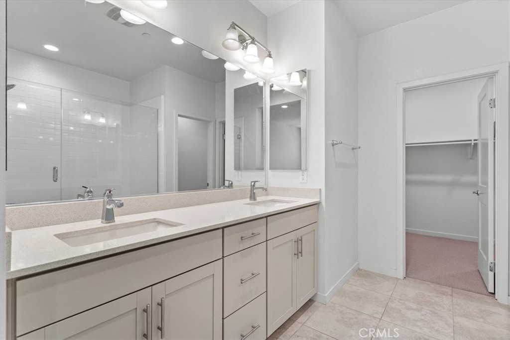 1821 Poppy Drive, Unit 5 Simi Valley, CA 93065 - Photo 24 of 39 Gallery Image 24