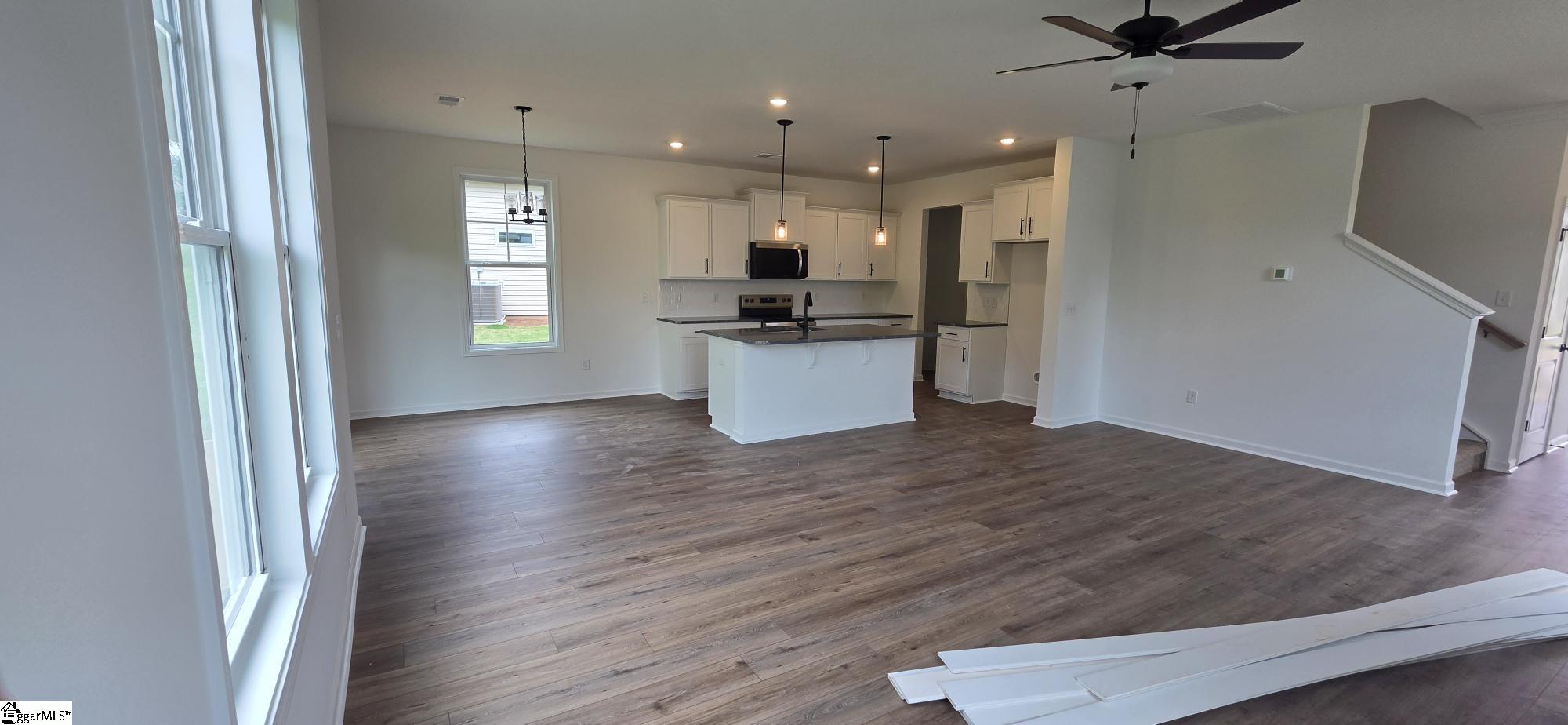252 Brown Circle Easley, SC 29642 - Photo 3 of 21