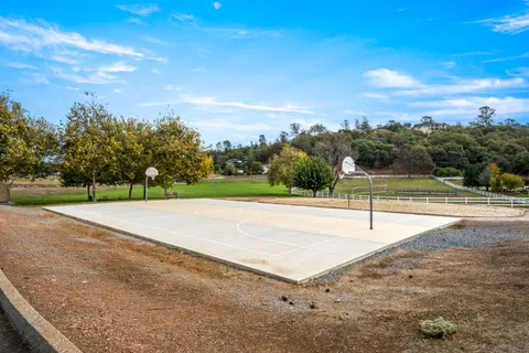 $442,200 | 1942 Blue Bell Court, Cool, CA 95614