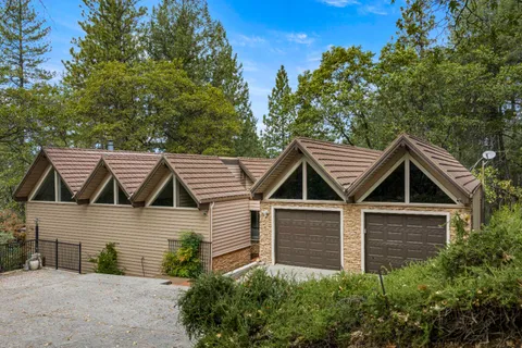 $442,200 | 1942 Blue Bell Court, Cool, CA 95614