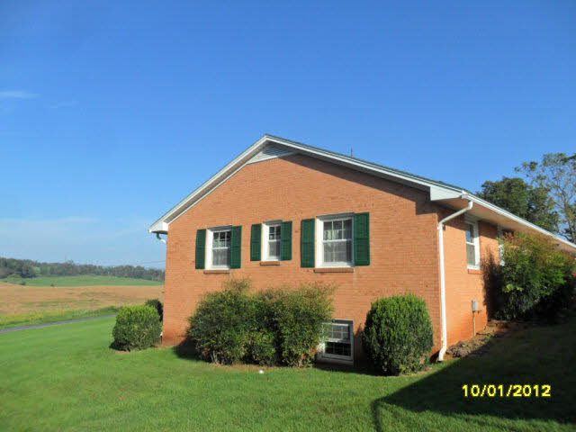 463 Silver Lake Road Dayton, VA 22821 - Photo 3 of 28 Gallery Image 3