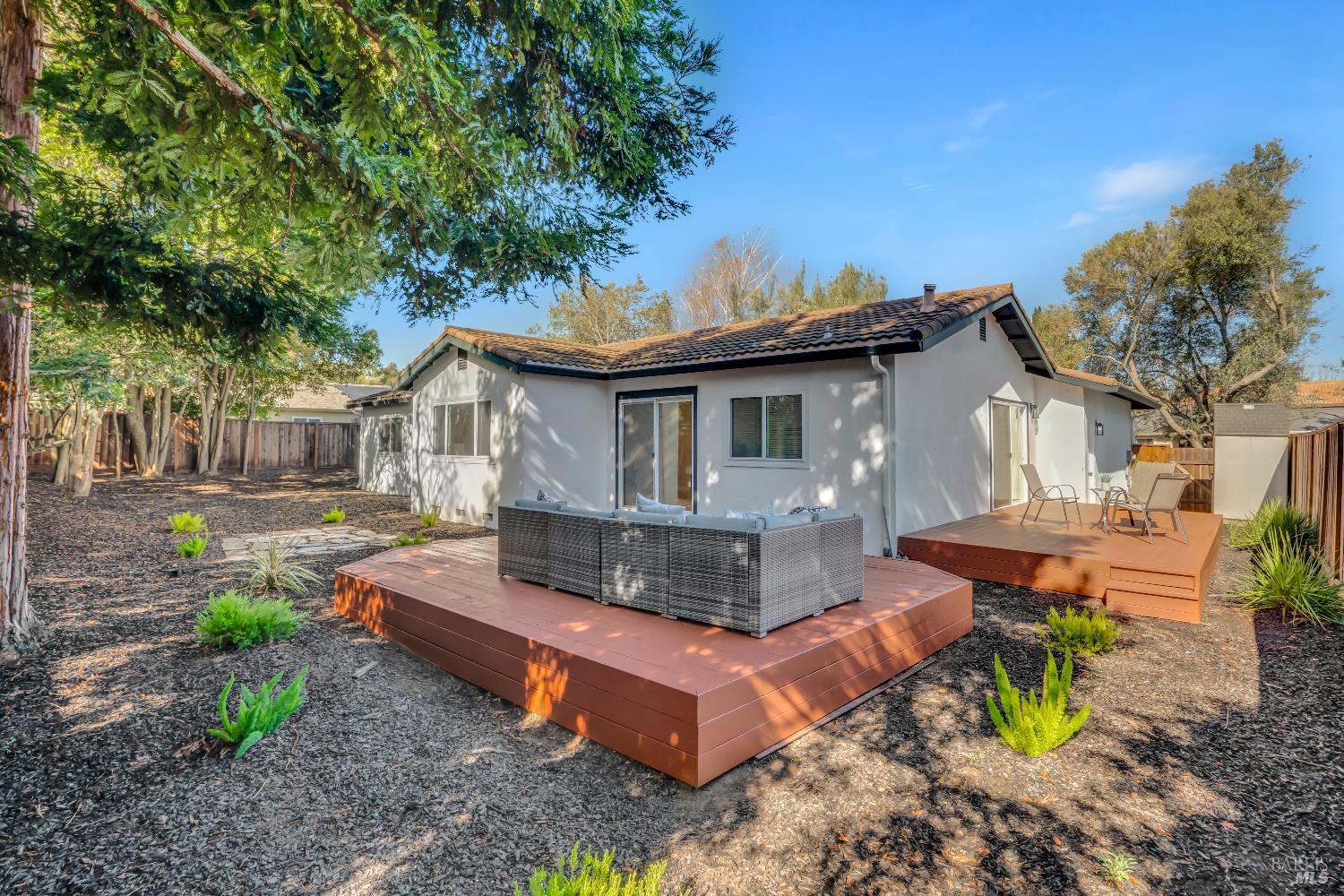 2785 Canyon Creek Drive San Ramon, CA 94583 - Photo 33 of 36 a front view of a house with garden