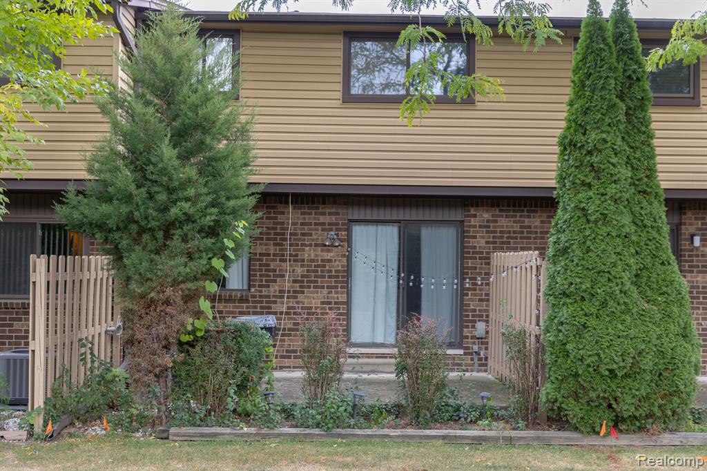 32115 West 12 Mile Road, Unit 5 Farmington Hills, MI 48334 - Photo 36 of 38