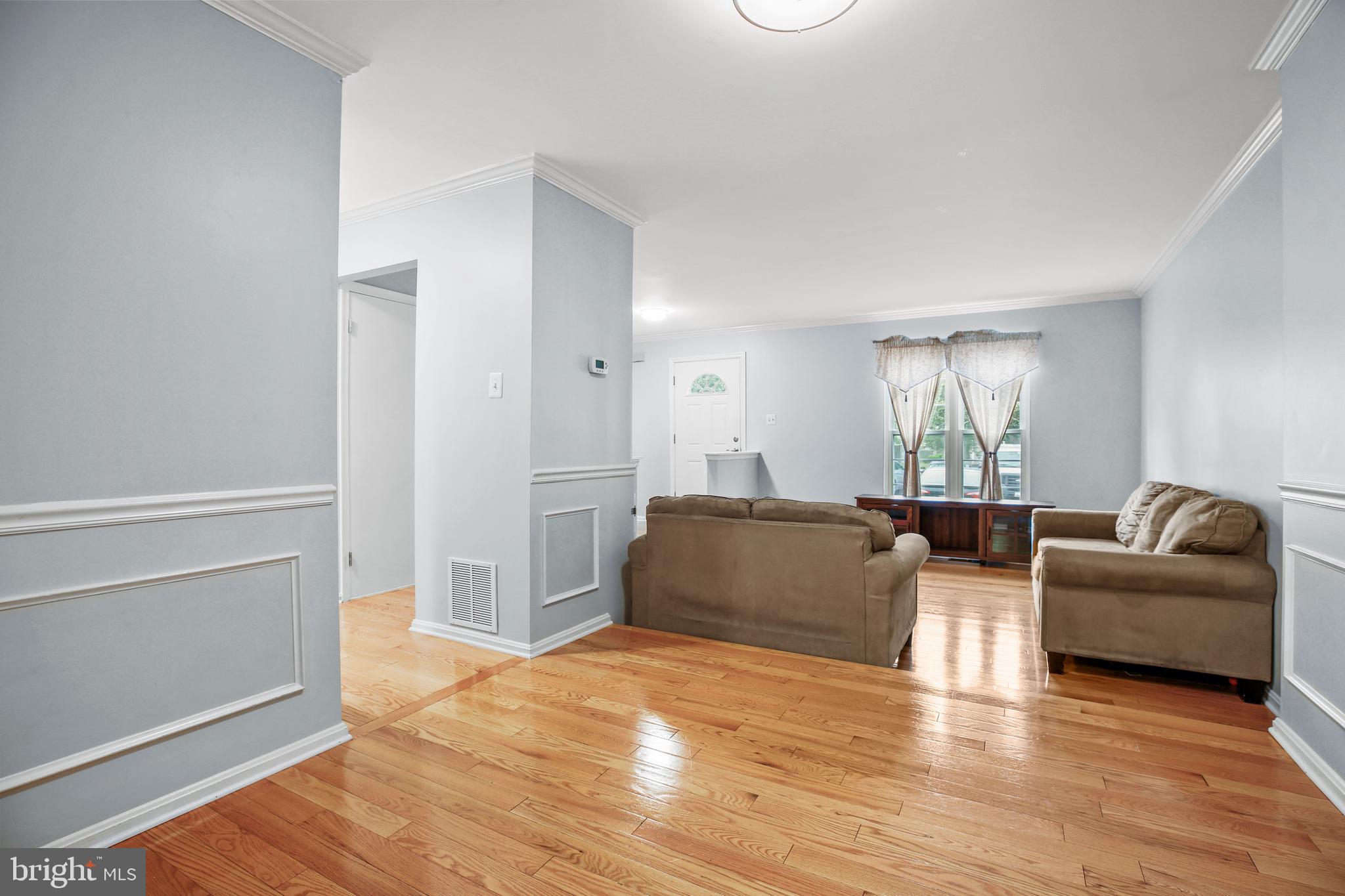 14827 Hammersmith Circle Silver Spring, MD 20906 - Photo 2 of 23