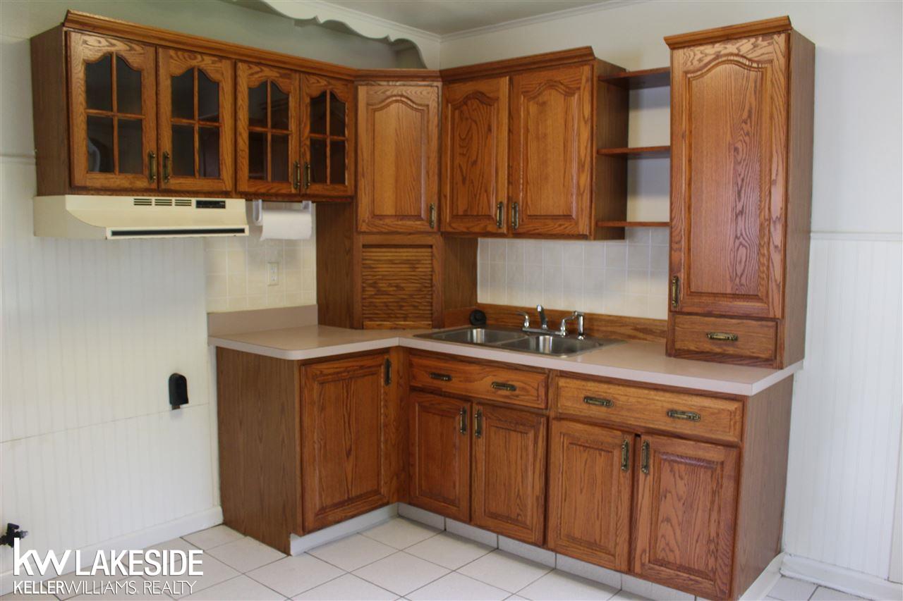 25287 Hayes Road Warren, MI 48089 - Photo 13 of 17