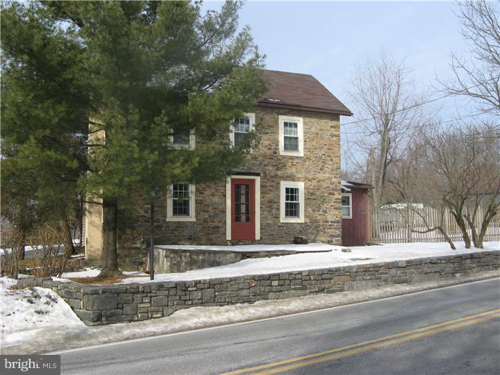429 Ridge Road Telford, PA 18969 - Photo 1 of 13 Front Yard