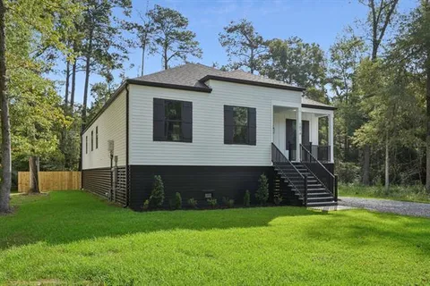 $448,000 | 1016 West 19th Avenue, Covington, LA 70433
