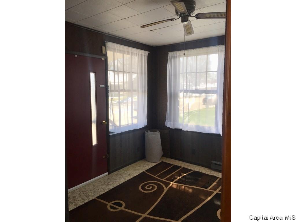 1827 North 8th Street Springfield, IL 62702 - Photo 3 of 25