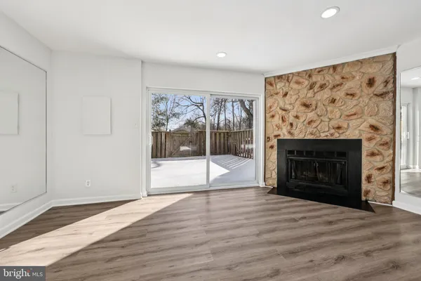 $469,000 | 502 Giles Place, Sterling, VA 20164