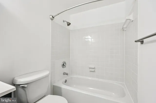 $520,000 | 502 Giles Place, Sterling, VA 20164