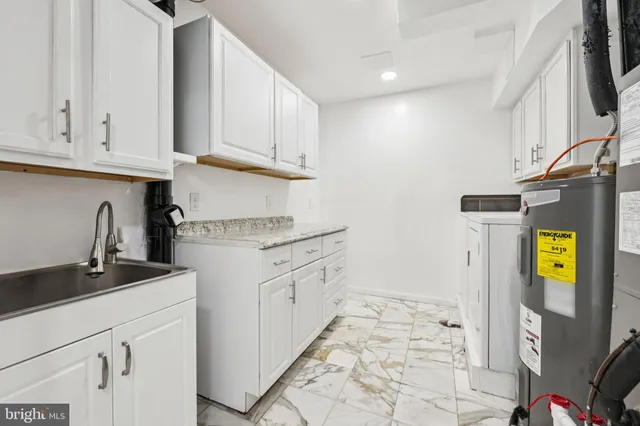 $520,000 | 502 Giles Place, Sterling, VA 20164