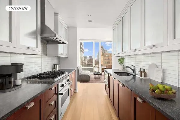 $4,250,000 | 245 West 99th Street, Unit 17B | Upper West Side