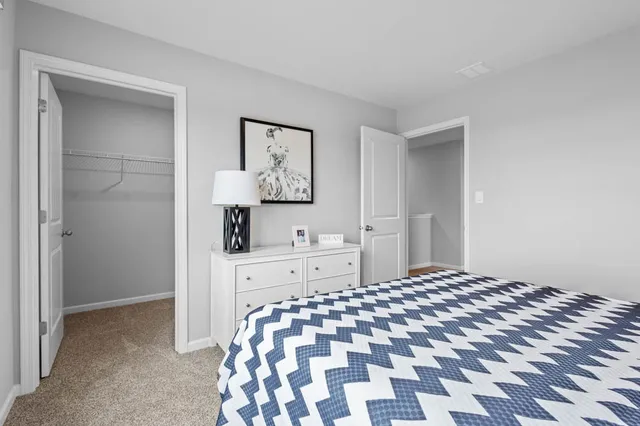 $467,990 | 501 Autumn Moor Trail, Hampshire, IL 60140