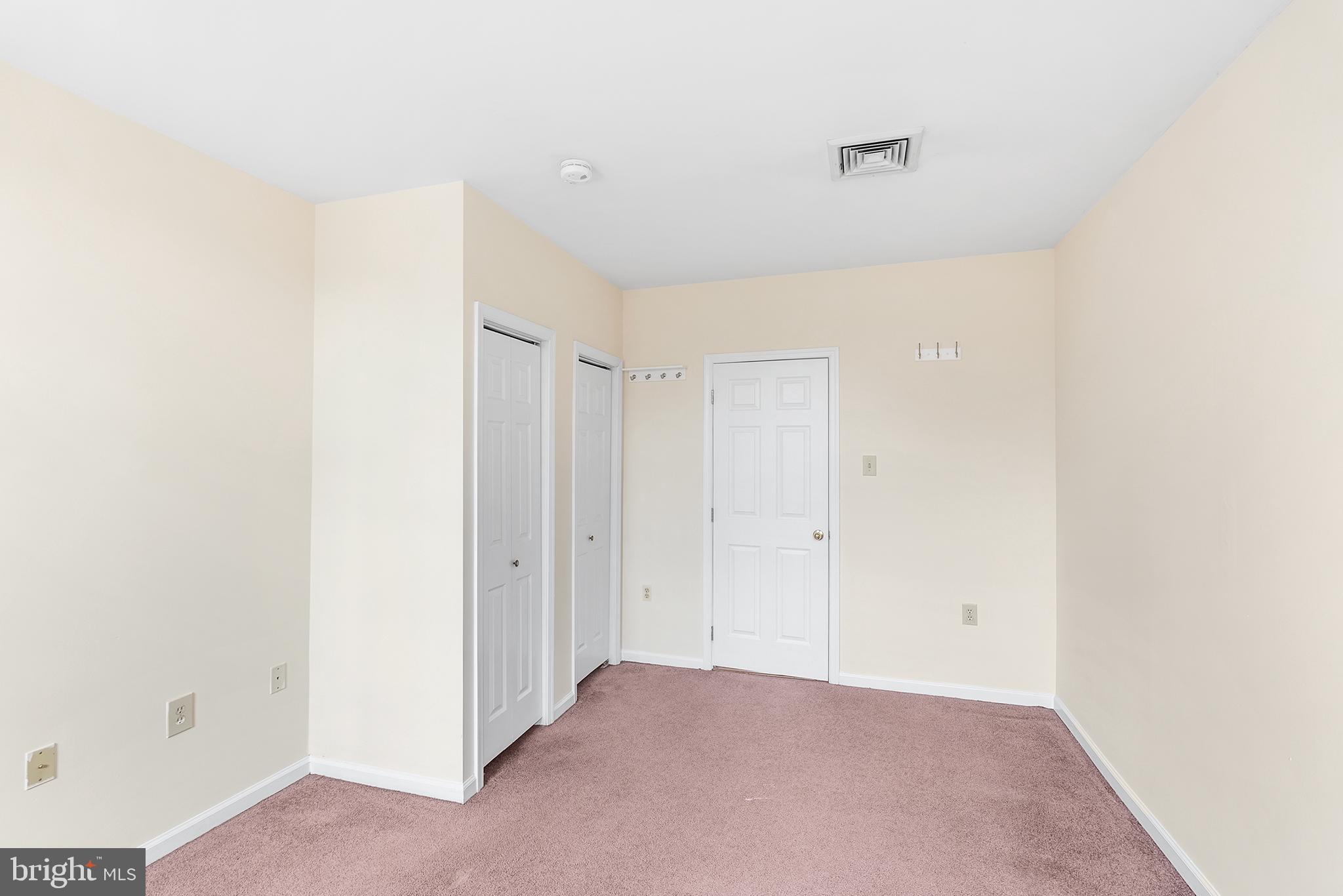 321-23 North Front Street, Unit 6 Philadelphia, PA 19106 - Photo 7 of 16 a view of an empty room