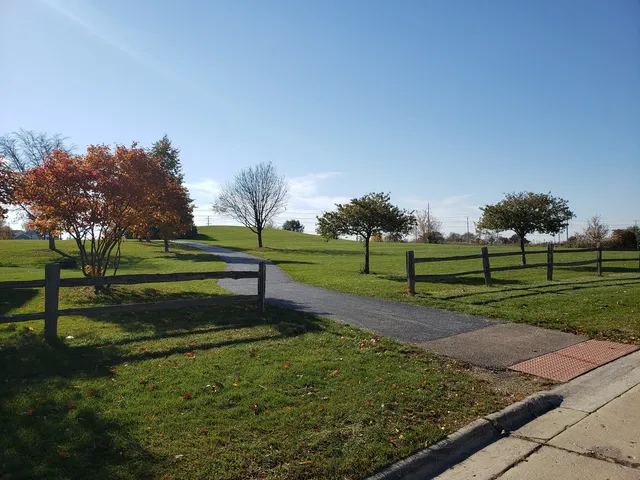 $2,300 | 292 Waterbury Circle, Oswego, IL 60543