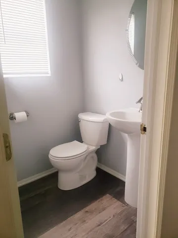 $2,300 | 292 Waterbury Circle, Oswego, IL 60543