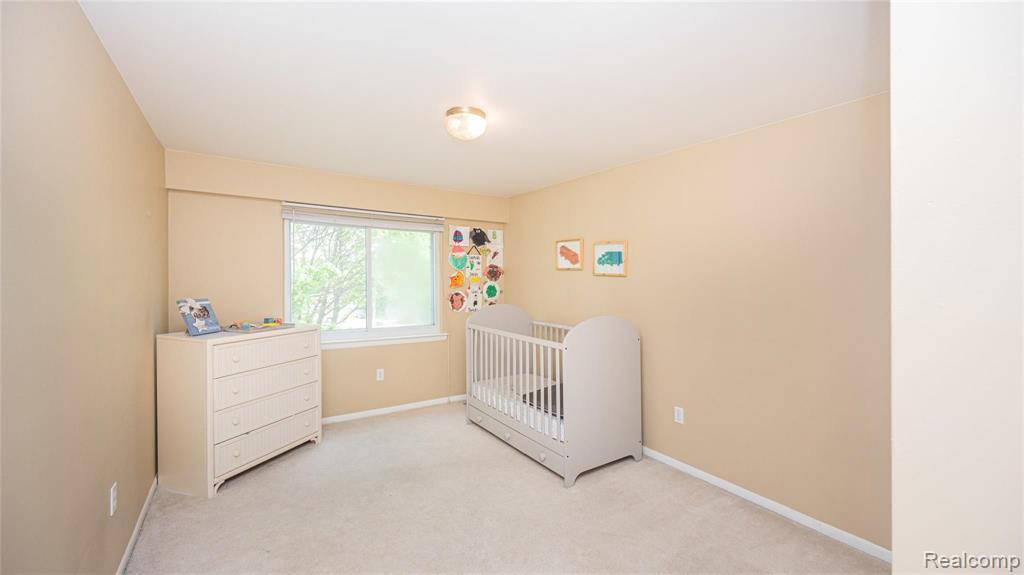 101 Dalton Drive Rochester Hills, MI 48307 - Photo 26 of 44