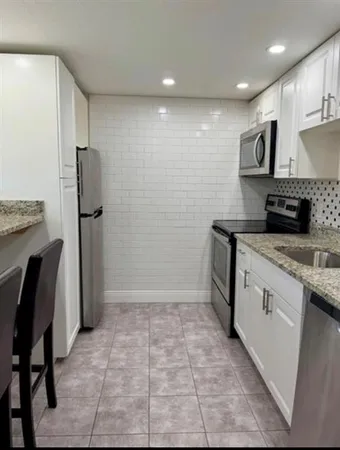 $1,500 | 6312 Newtown Circle, Unit 12C2, Tampa, FL 33615