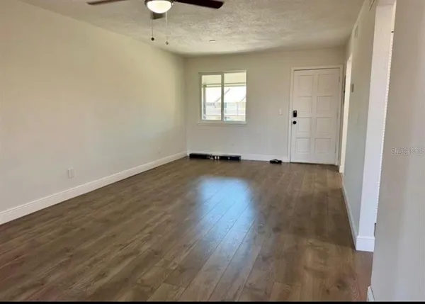 $1,500 | 6312 Newtown Circle, Unit 12C2, Tampa, FL 33615