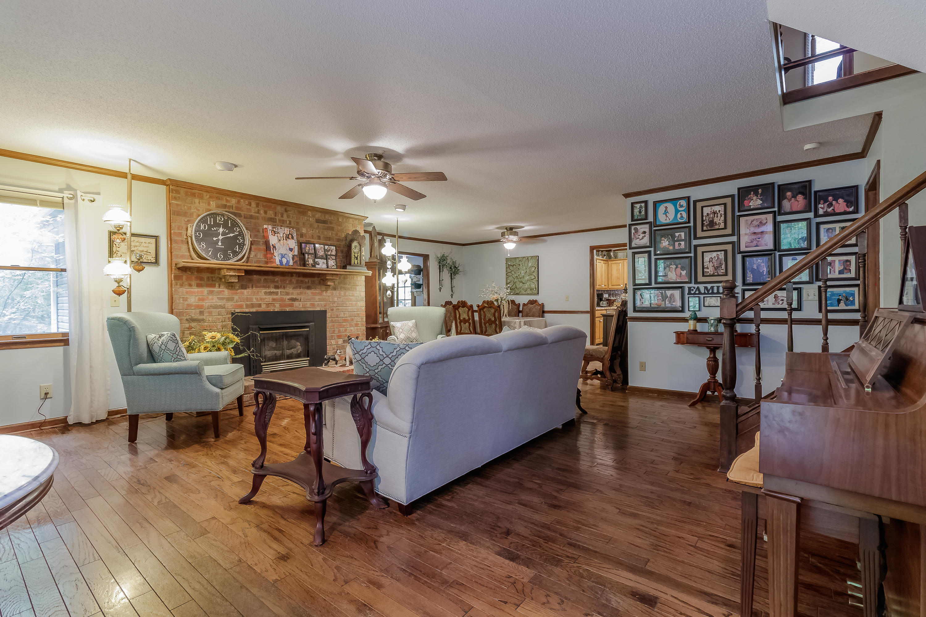 1626 Round Pond Road LaFayette, GA 30728 - Photo 2 of 46 Living Room