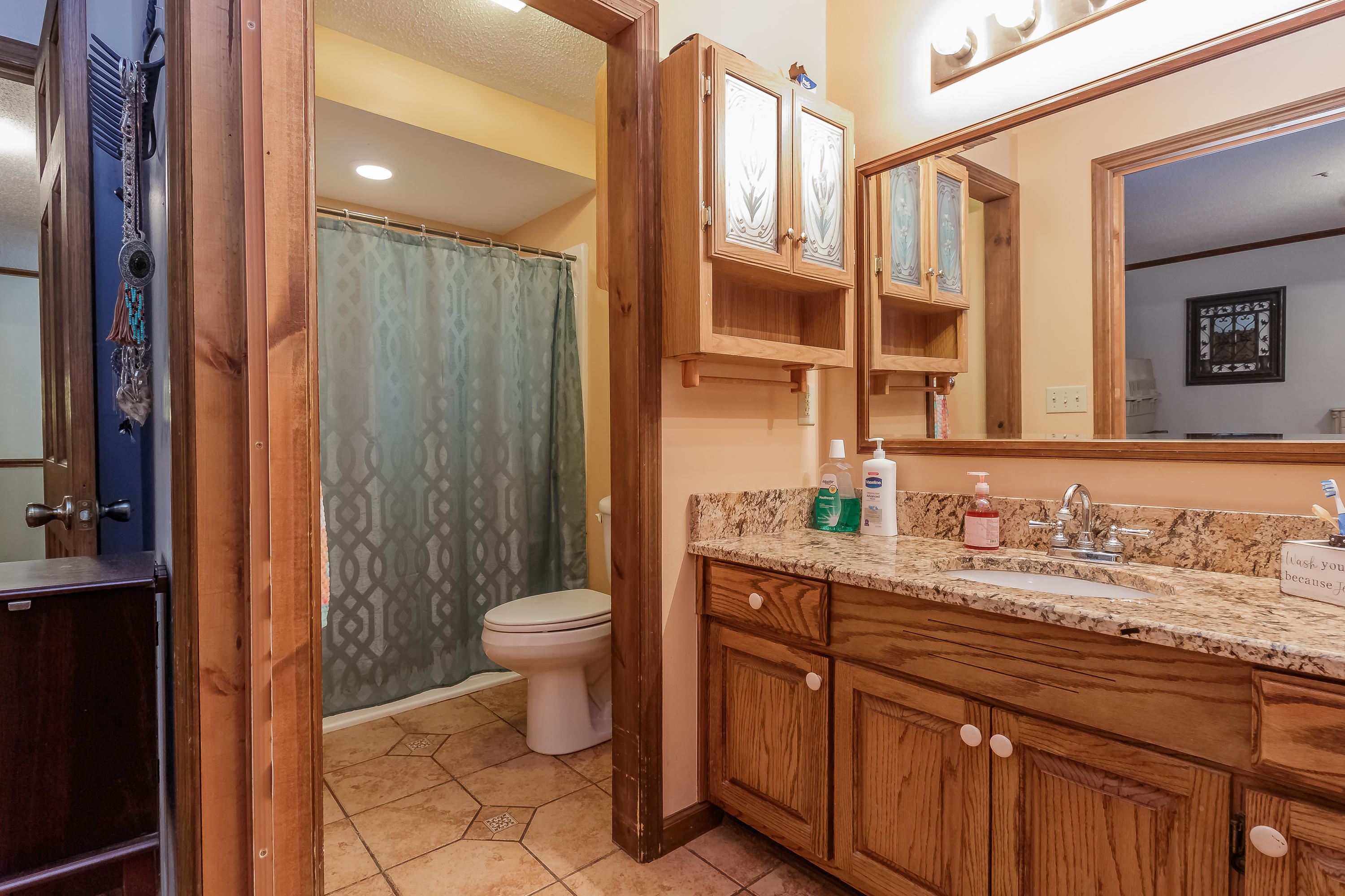 1626 Round Pond Road LaFayette, GA 30728 - Photo 21 of 46 Master Bathroom