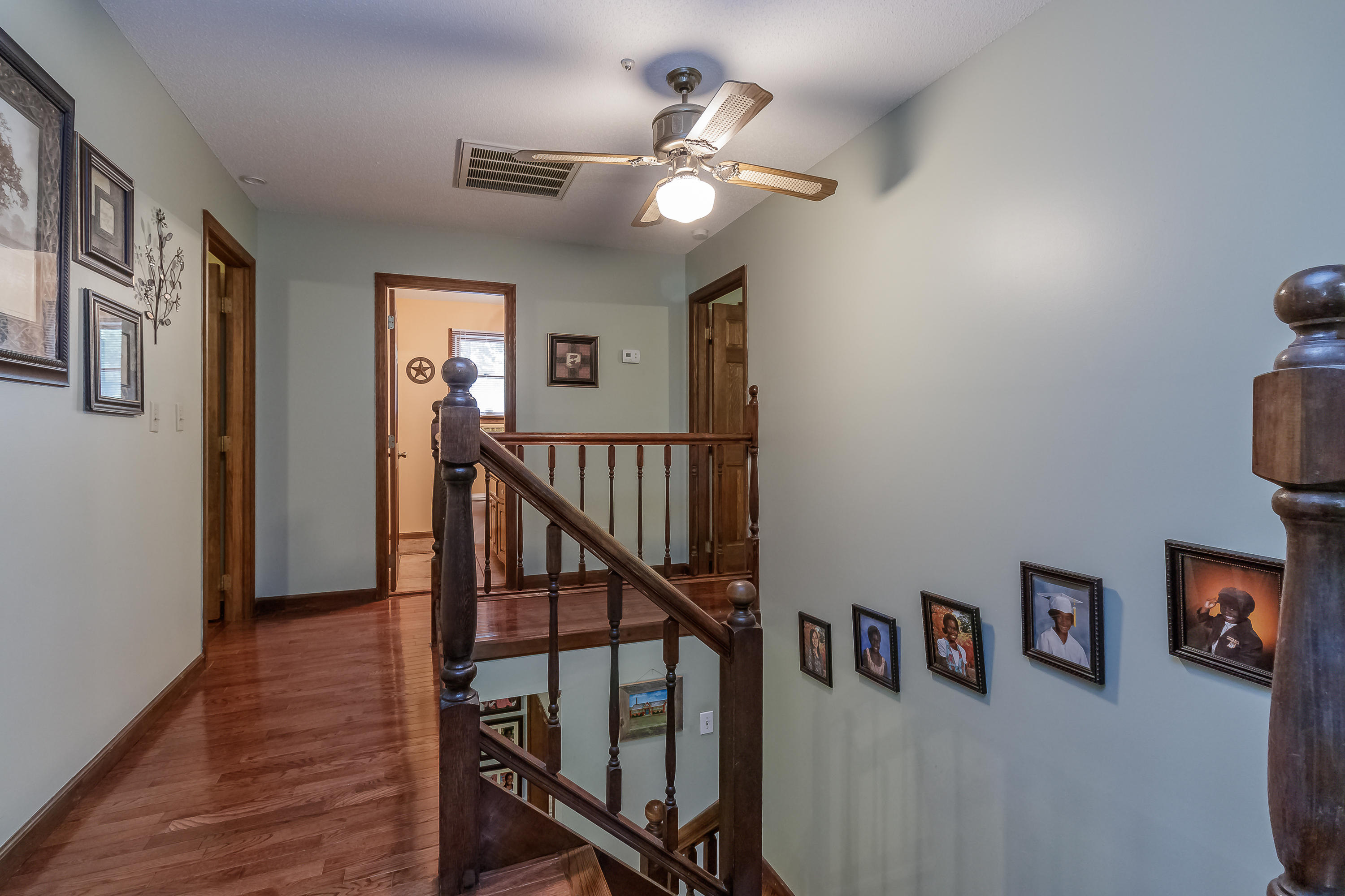 1626 Round Pond Road LaFayette, GA 30728 - Photo 25 of 46 Upstairs Hallway