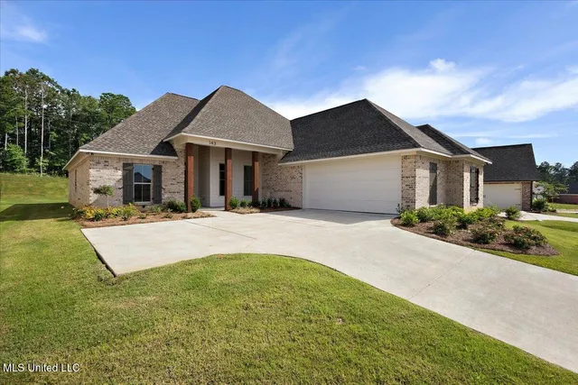 $453,000 | 143 Bronson Bend, Flowood, MS 39232