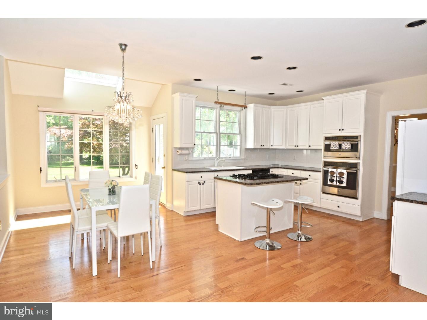 330 Stone Cliff Road Princeton, NJ 08540 - Photo 4 of 25 Kitchen
