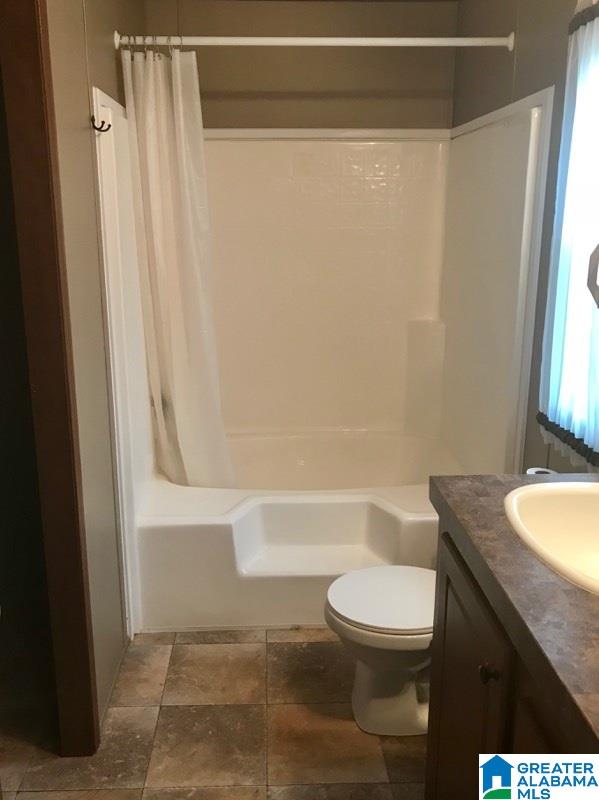 705 County Road 402 Clanton, AL 35045 - Photo 8 of 13