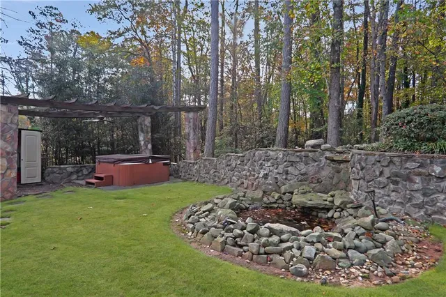 $1,050,000 | 4040 Annecy Drive Southwest, Atlanta, GA 30331