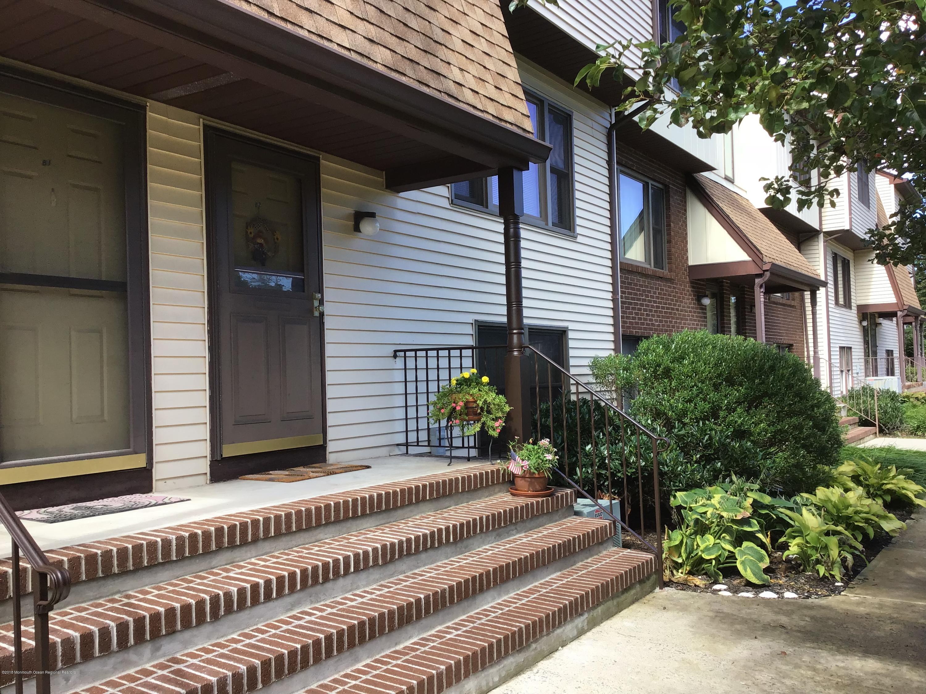 20 Pinckney Road, Unit B2 Red Bank, NJ 07701 - Photo 5 of 34 A4FAFA03-03C2-47C3-9E38-7C4F393B5081