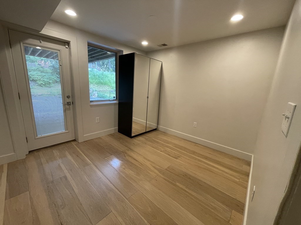 39 Thornton Street, Unit 39 Boston, MA 02119 - Photo 14 of 18