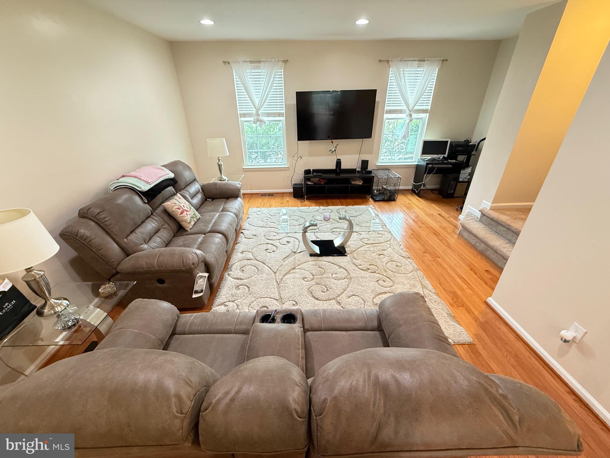 147 Old Cedarbrook Road, Unit 26 Wyncote, PA 19095 - Photo 12 of 29 Living Room