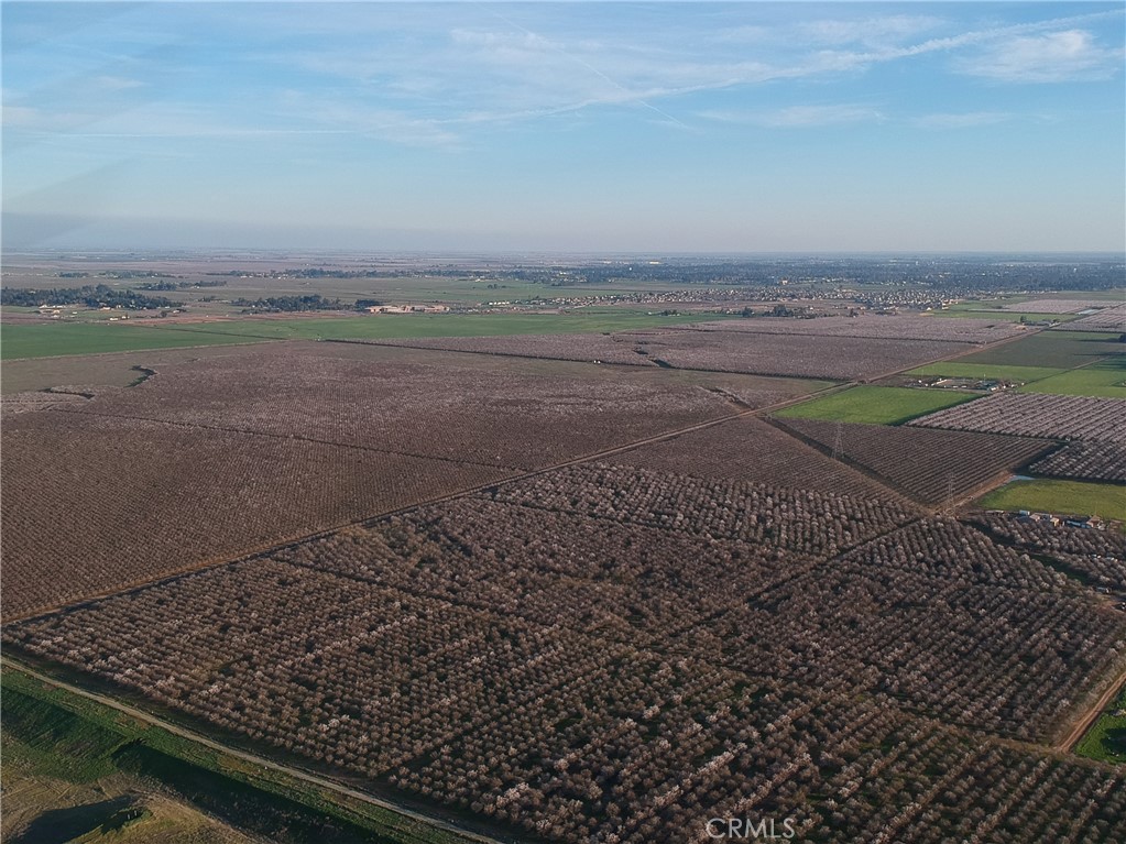 0 Highway 59 Merced Ca Merced, CA 95348 - Photo 12 of 20 a view of a road with an ocean beach